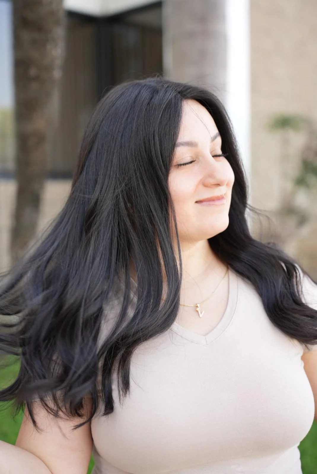 20" Divine Luxe Lace Top Wig #1B Black - Image 3