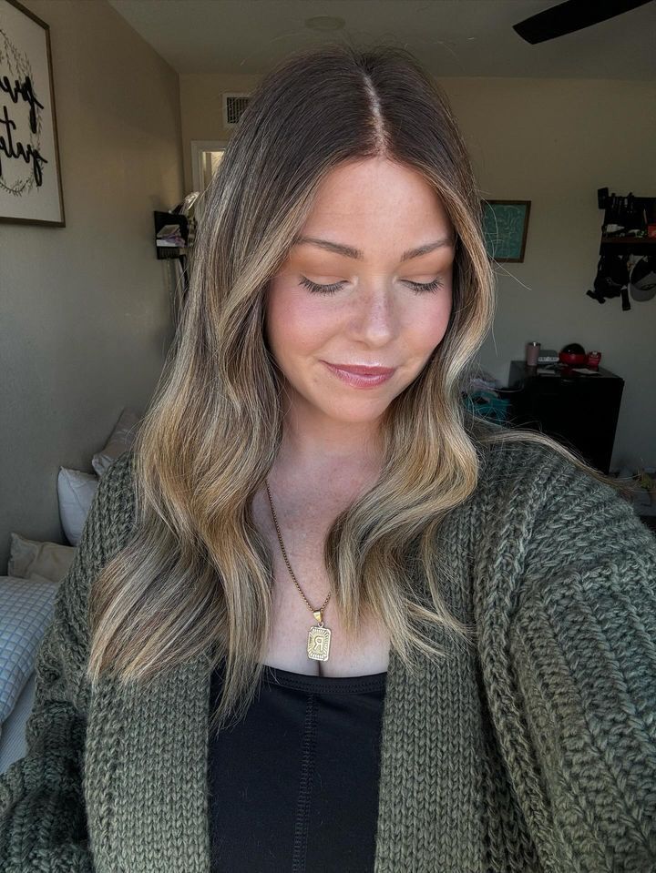 20" Divine Luxe Lace Top Wig #6 Neutral Medium Brown w/ Double Balayage Color Service - Image 2