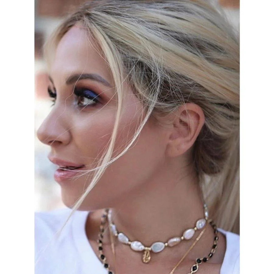 22" Ponytail Silk Part Wig Platinum Blonde w/ Partial Rooting - Image 2