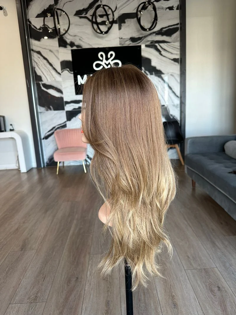 24" Gisele Silk Top Wig Light Brown Babylight w/ Butterfly Cut - Image 3