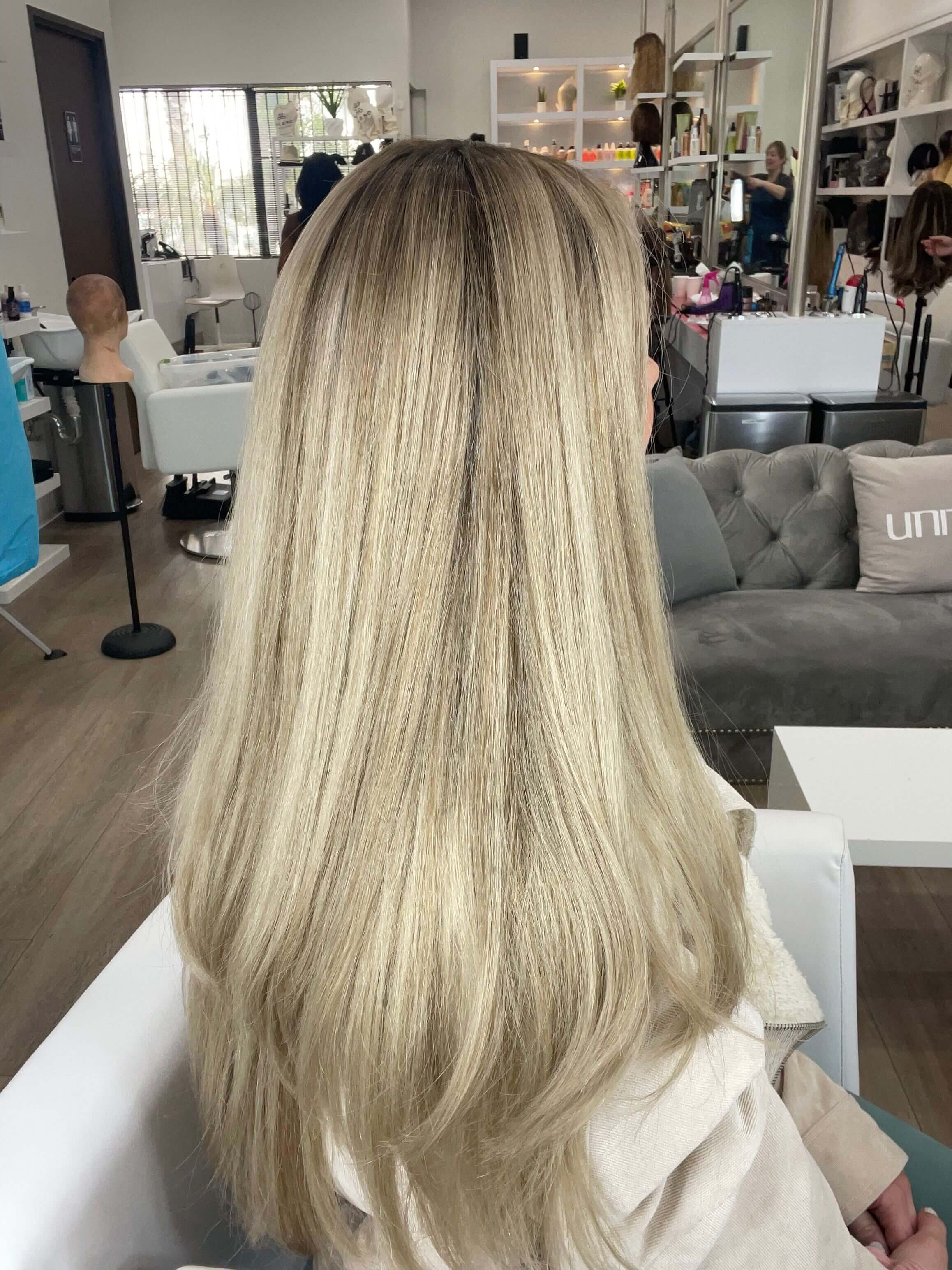 26" Amber Silk Top Wig Platinum Blonde w/ Reverse Balayage - Image 4