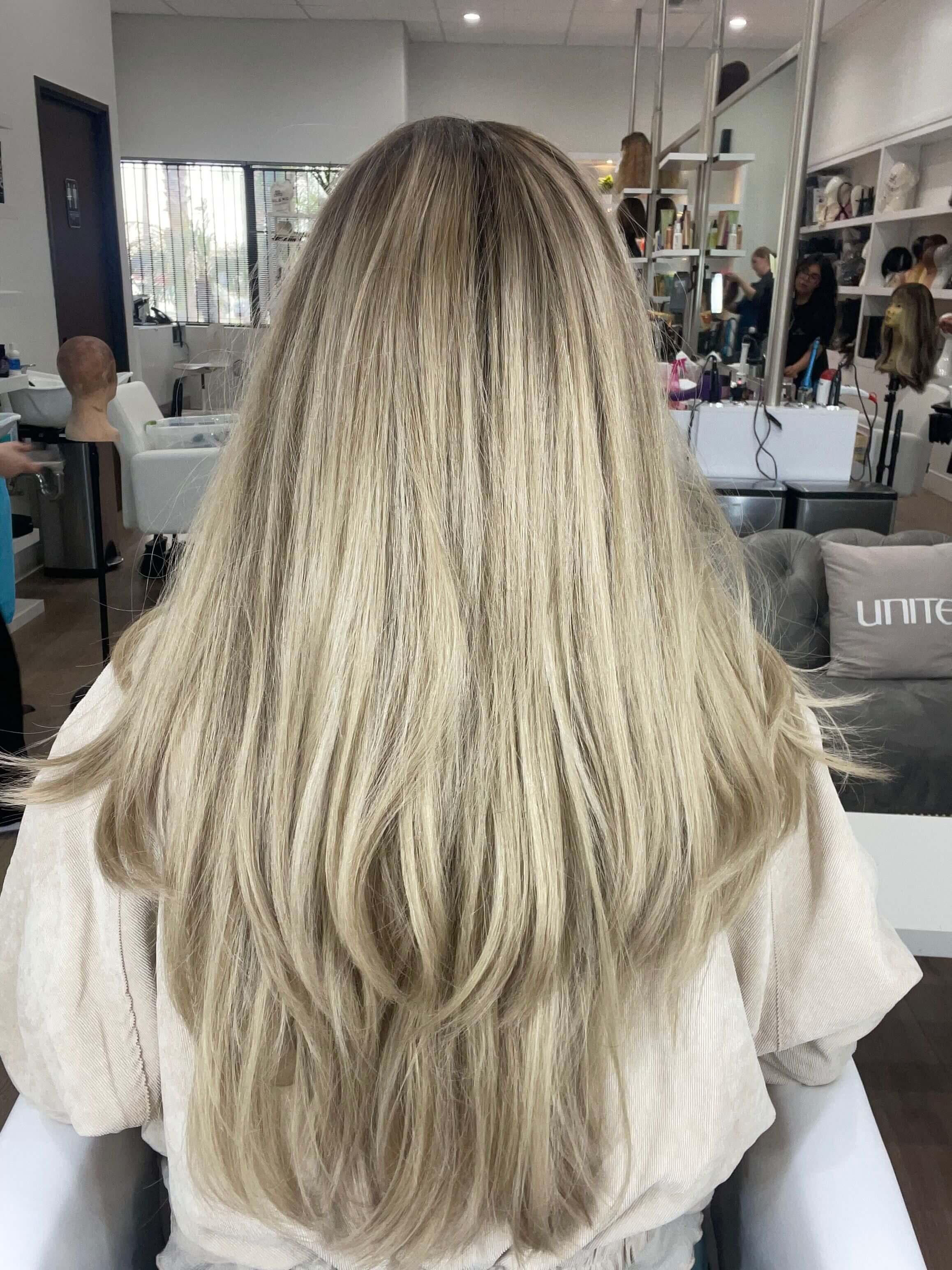 26" Amber Silk Top Wig Platinum Blonde w/ Reverse Balayage - Image 5