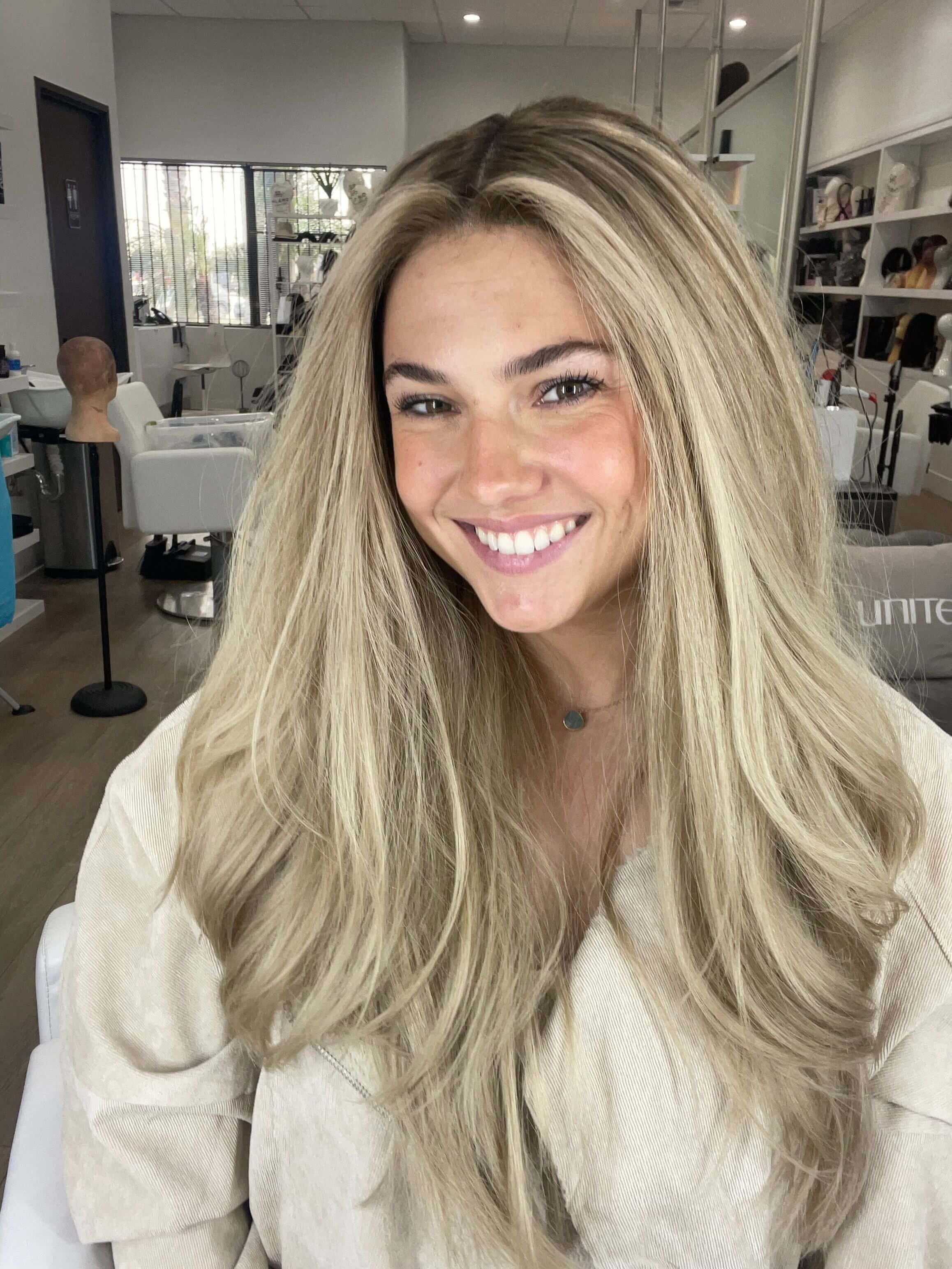 26" Amber Silk Top Wig Platinum Blonde w/ Reverse Balayage - Image 6