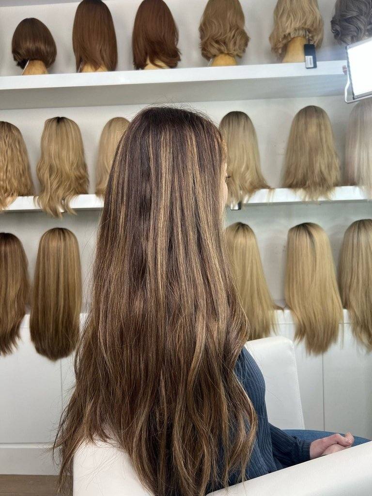 26" Divine Luxe Lace Top Wig #5 Dark Brown With Balayage Color - Image 4